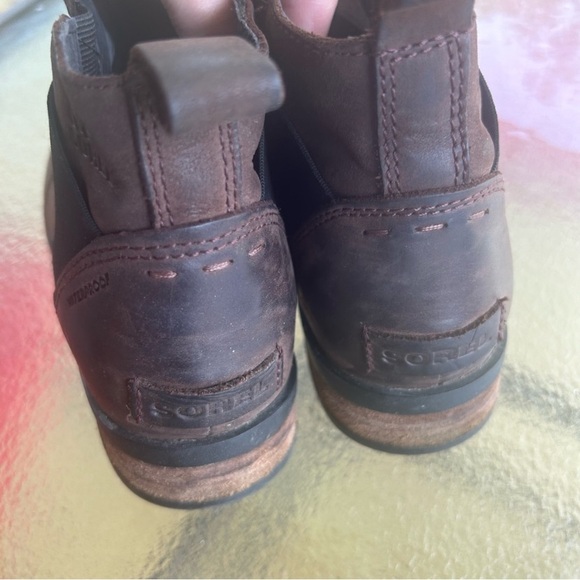 Sorel Waterproof Suede Ankle Boots with Tread in Brown size 8 - Picture 8 of 10